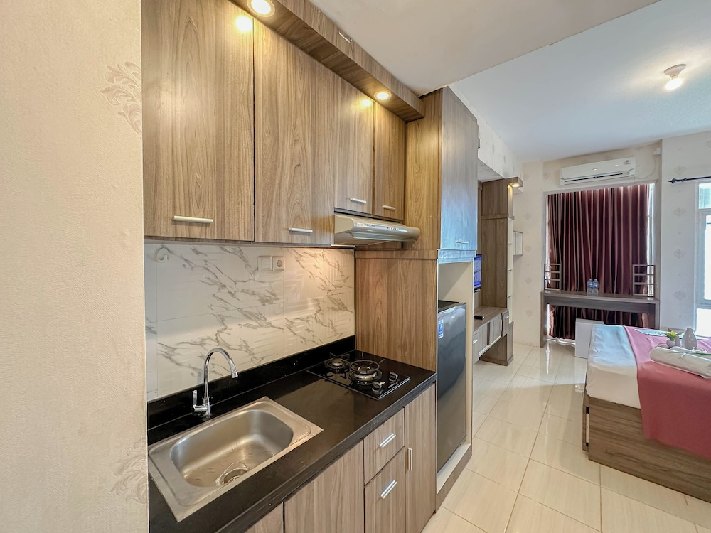 Cozy Living Studio Near Merr At Bale Hinggil Apartment
