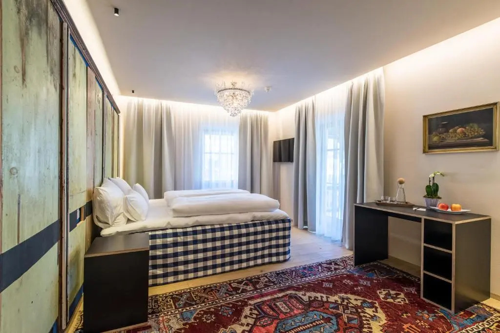 Adler Suite & Stube