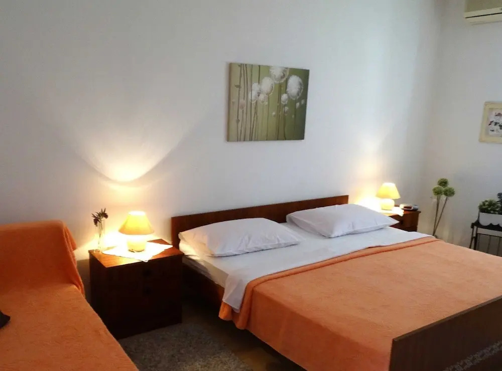 Comfortable Crikvenica Studio Apartments With Balcony