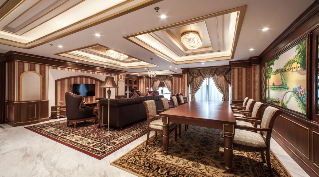 Army Hotel