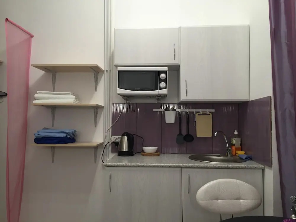 Studio apartment on 13 Liniya
