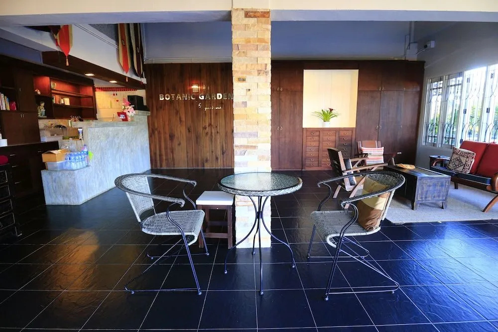 Botanic Garden Nan Guest House