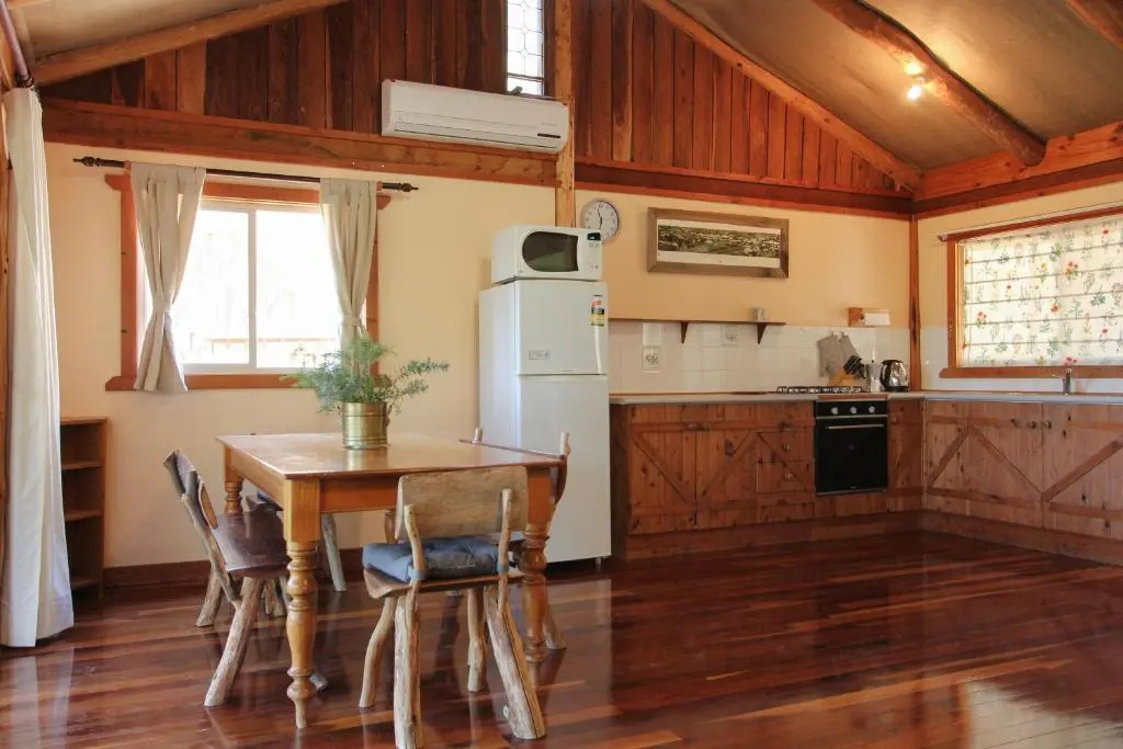 Shady Creek Eco Cabin