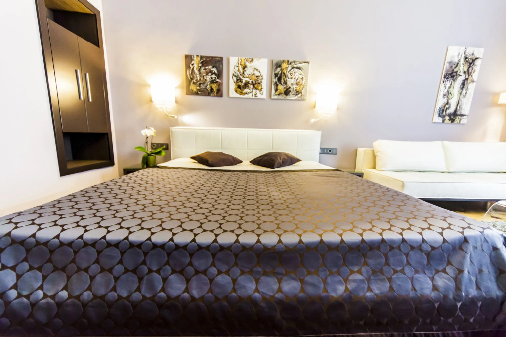 Matei Corvin Deluxe Apartment