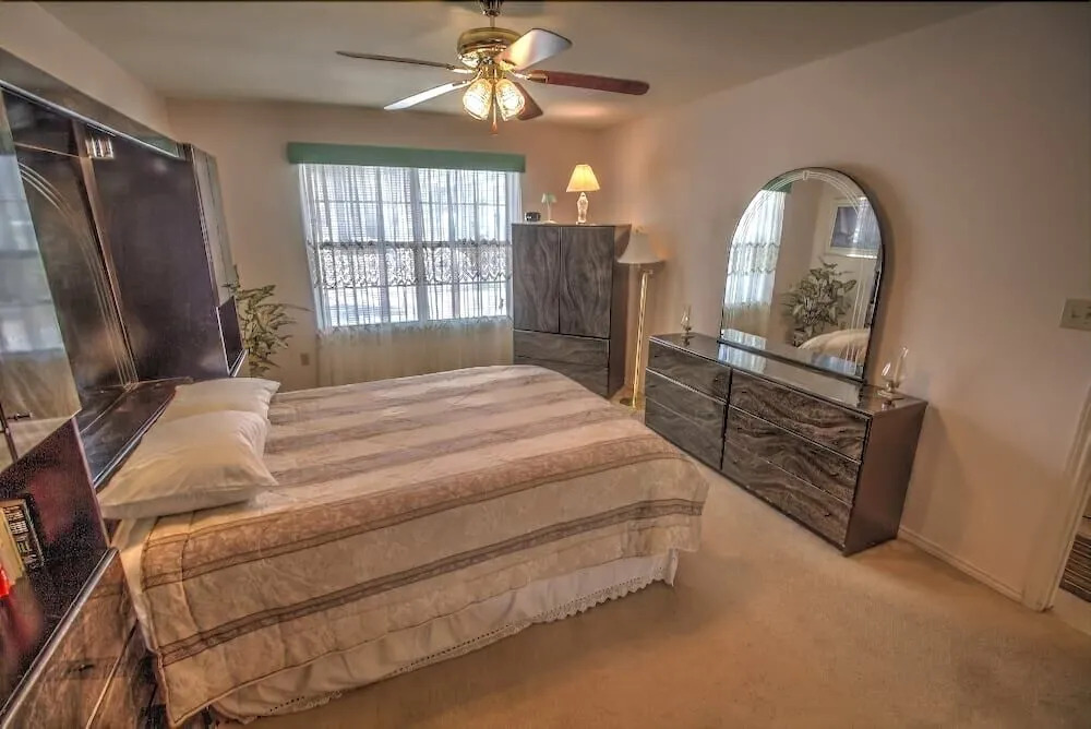 The Campeche Town House 2 Bedroom Townhouse by RedAwning