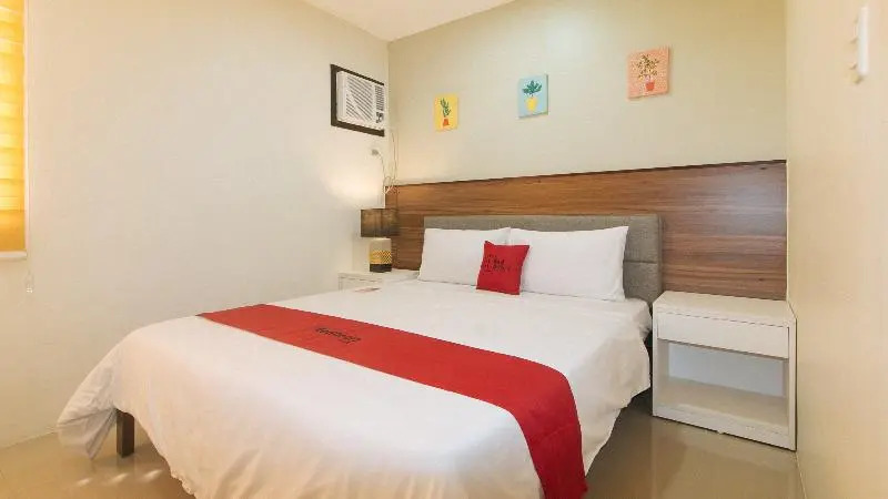RedDoorz @ Leoncia Apartelle Mandaue City