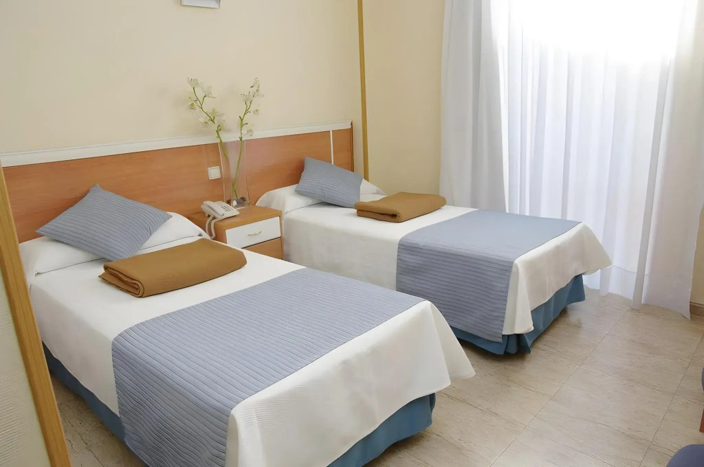 Hotel Barajas Plaza