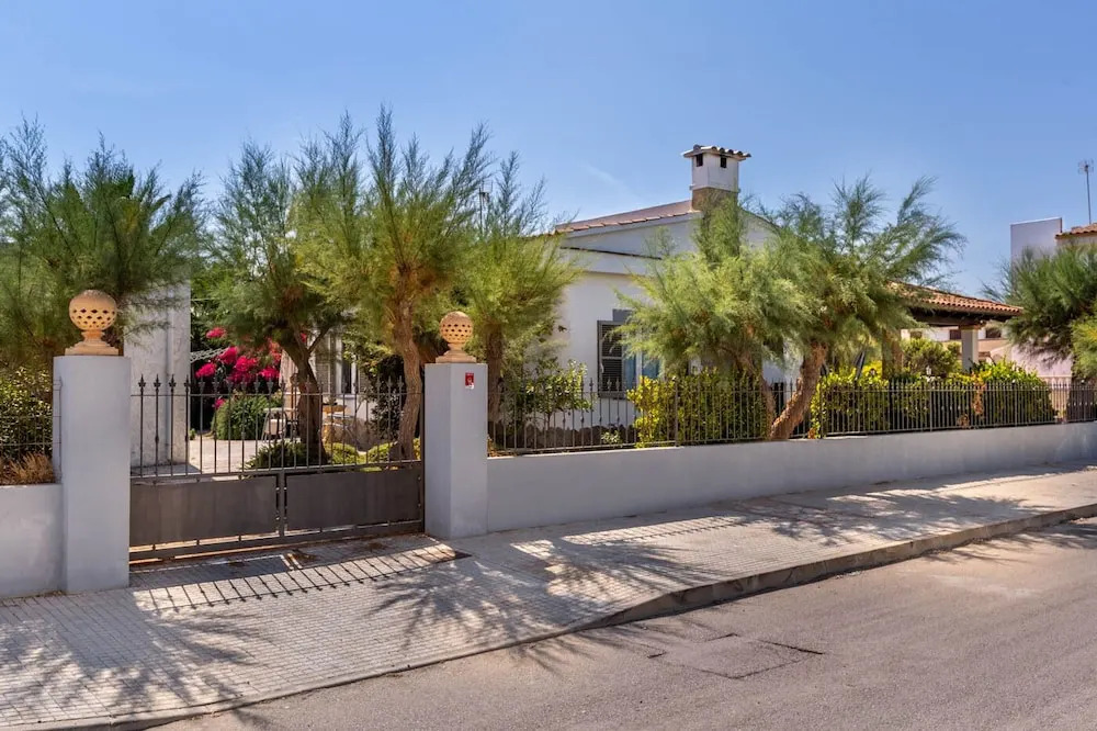 Sea side Cottage in Son Serra Marina 4 persons