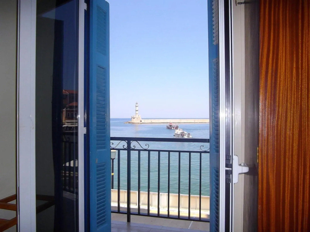 Lucia Hotel