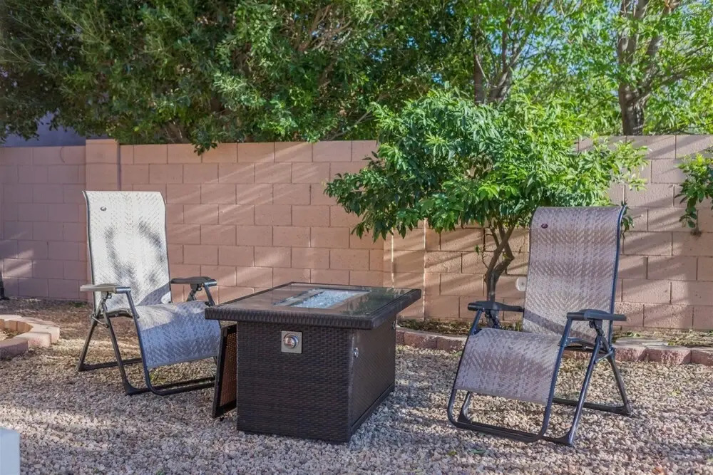 Spacious golf course house with pool heater, spa