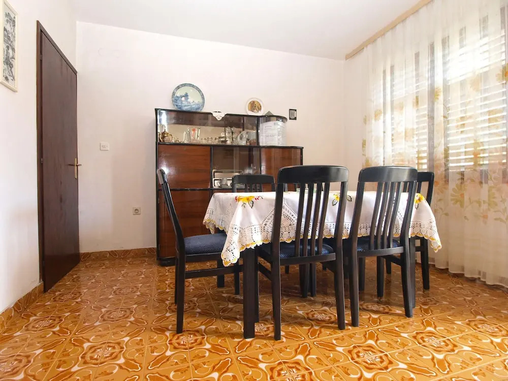 Apartment 1681