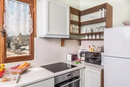 Plaza Apartment
