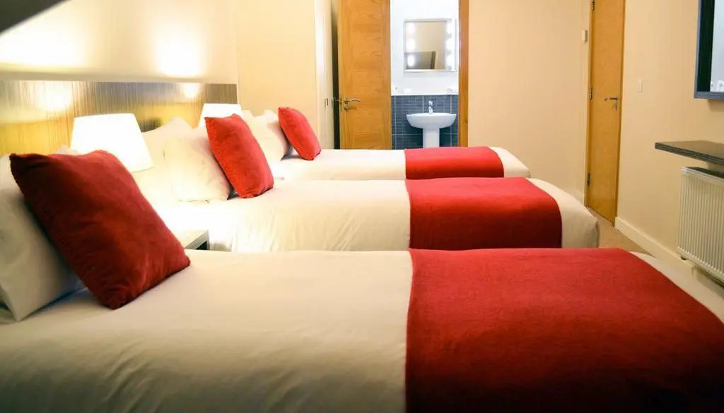 Carrick Plaza Suites and Apartments