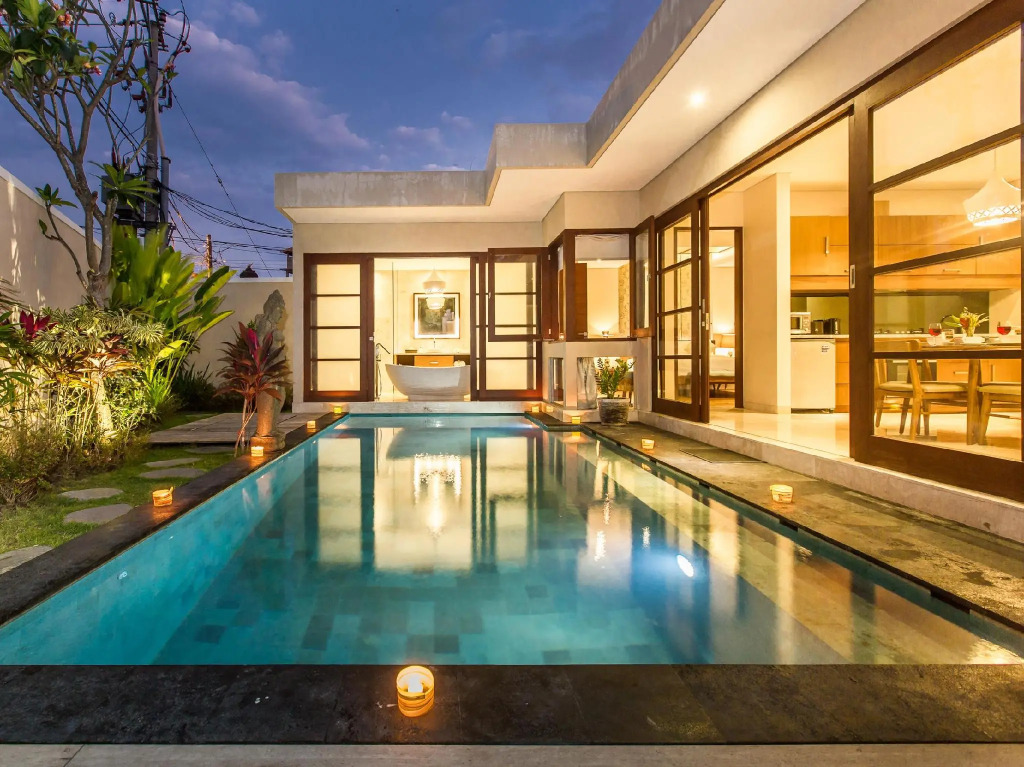 Beautiful Bali Villas - 6 mins walk to the beach
