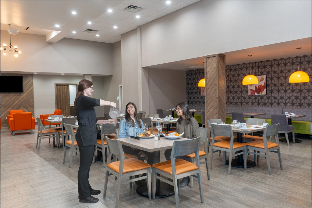 Holiday Inn & Suites Memphis Southeast-Germantown by IHG