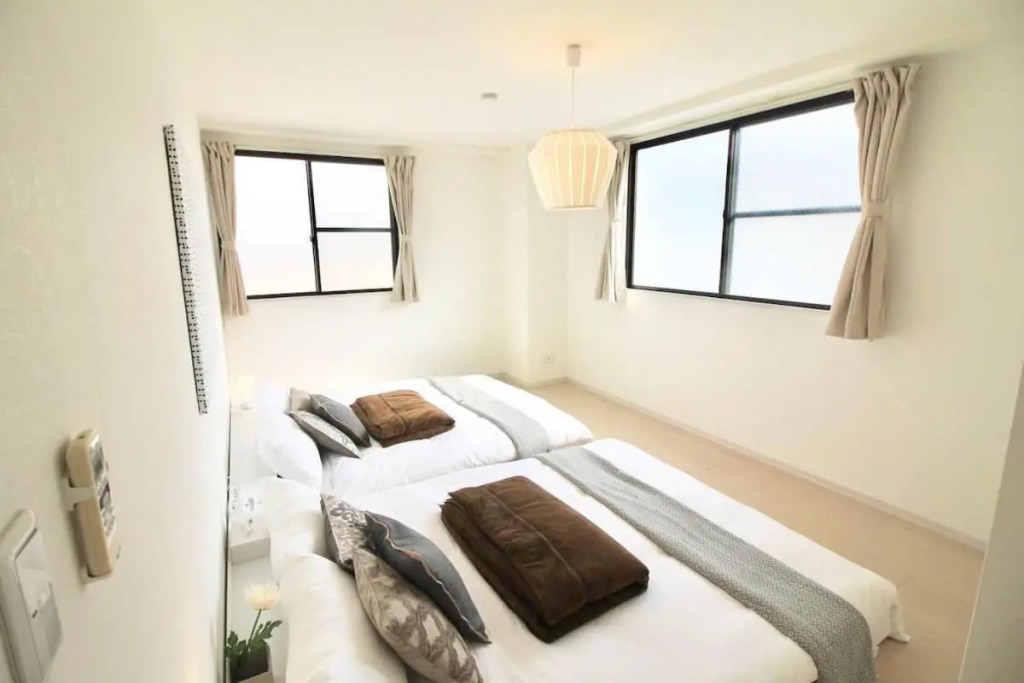 10 min Hiroshima Station & 2BR Up to 10p & 4 bikes
