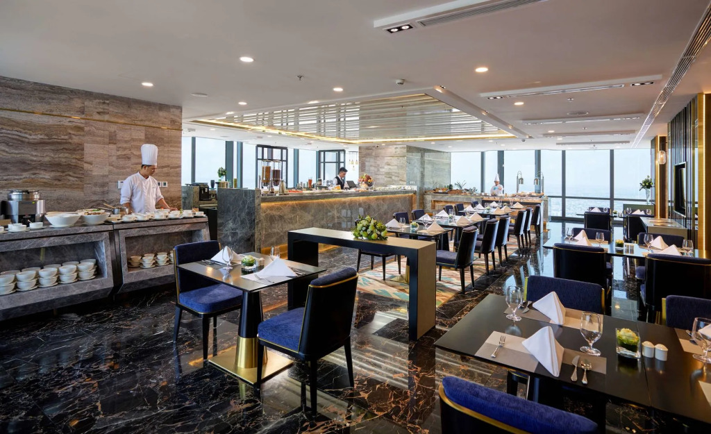 Vinpearl Landmark 81, Autograph Collection
