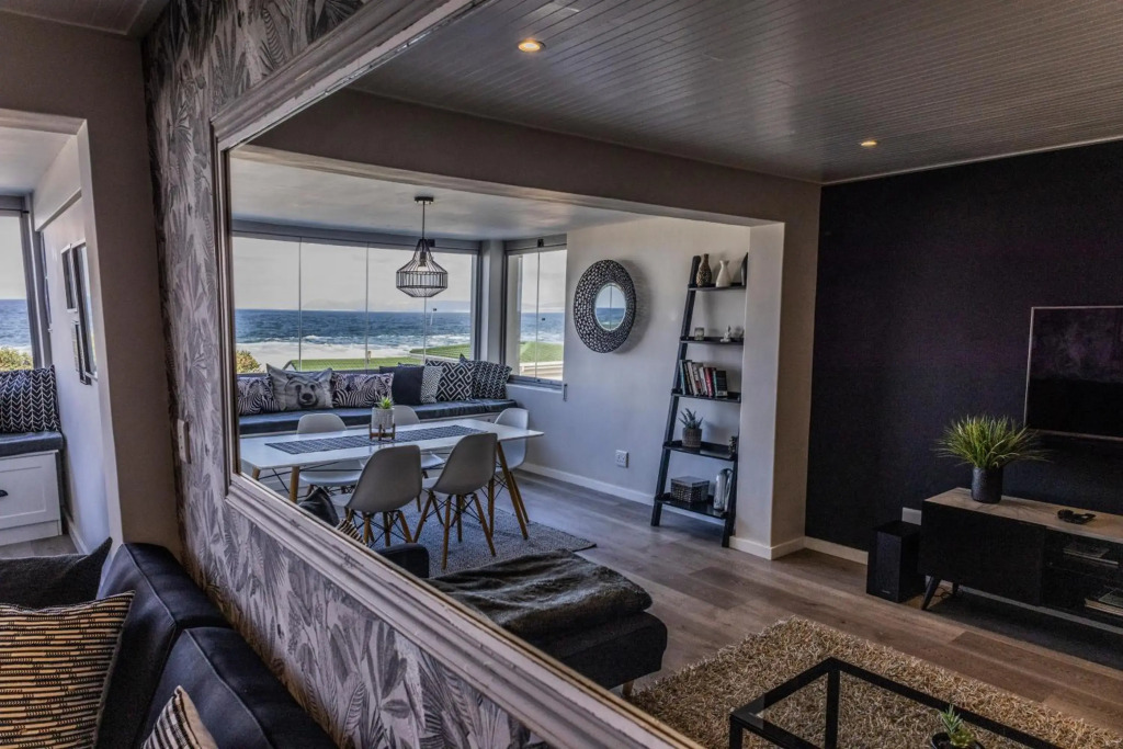 67 Whale Rock Estate, Hermanus