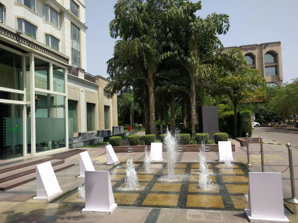 Lemon Tree Premier 2, Sector 29 Gurugram