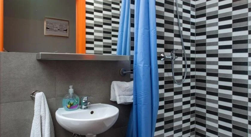 LazeMaze Hostel