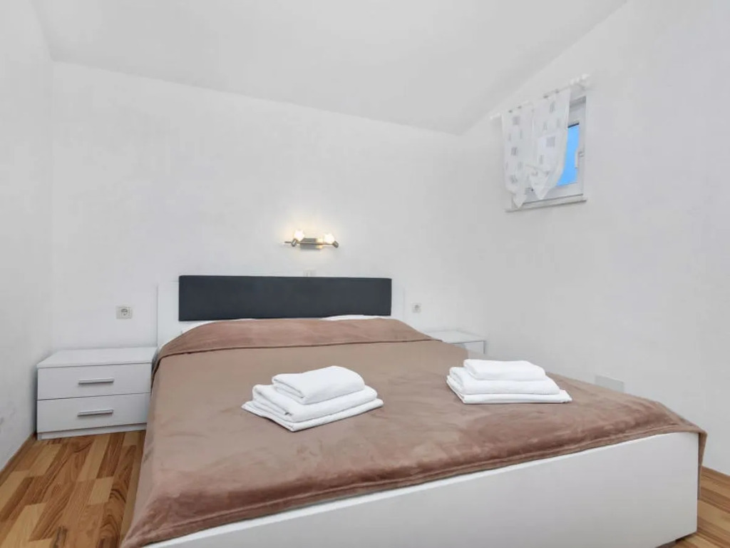 Apartment Cico Hvar/Pokrivenik 25302