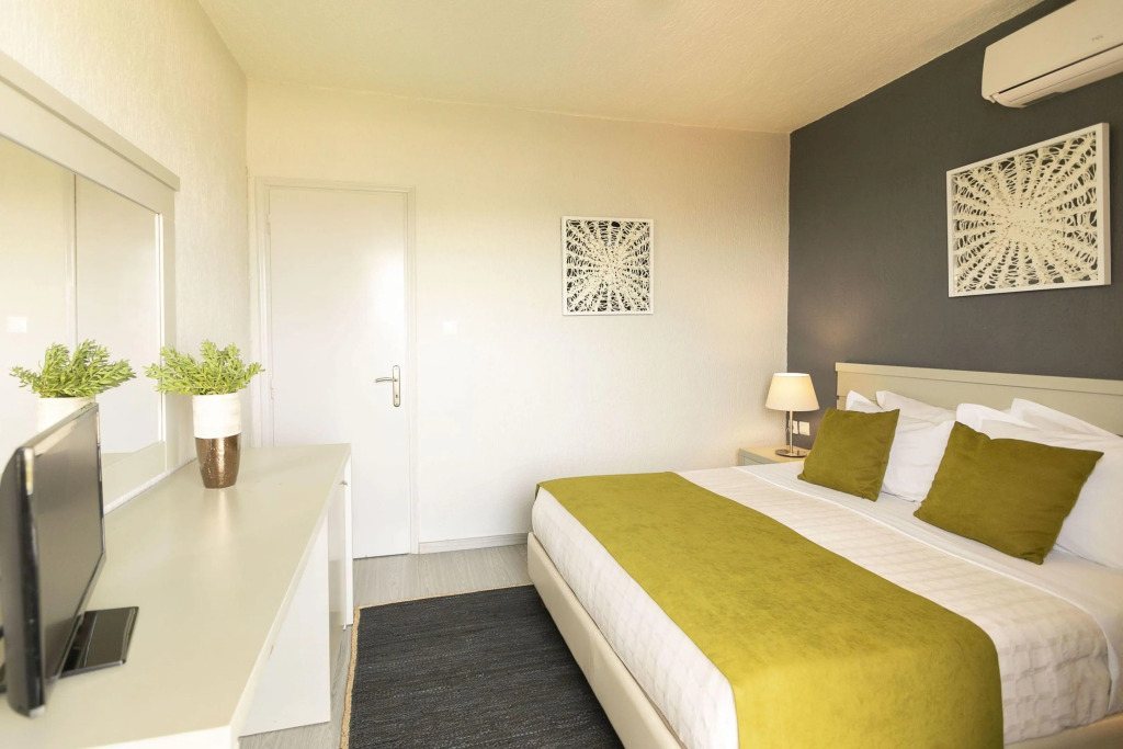 La Piscine Art Hotel, Philian Hotels and Resorts