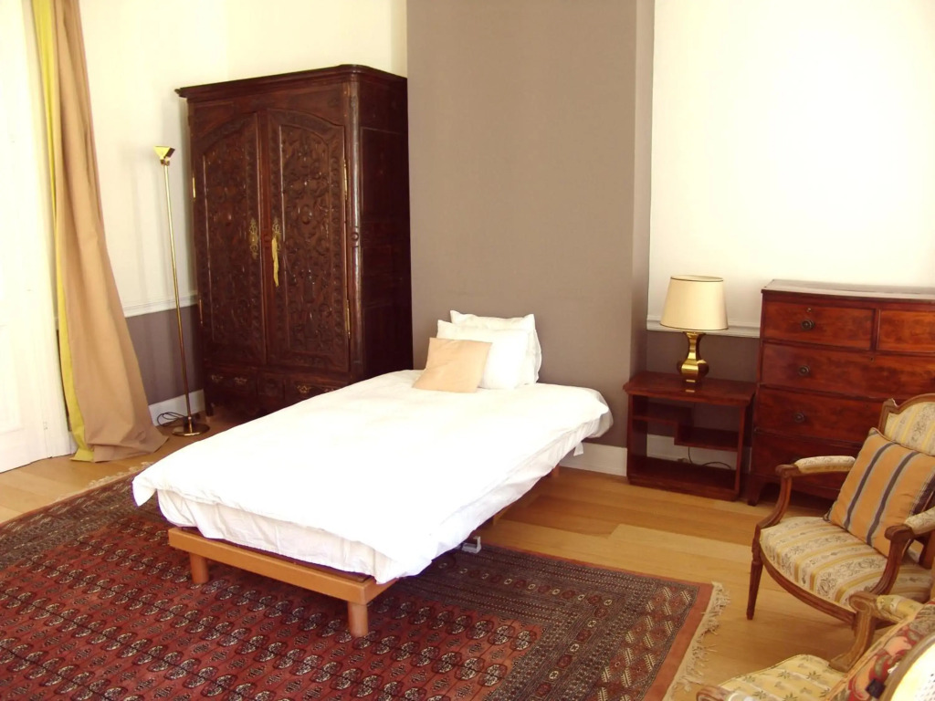 Apartment Brussels Louise Chatelain