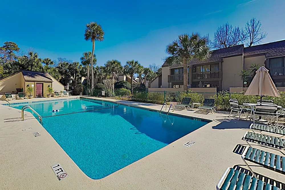 Updated Tanglewood W/ Pool - Walk To Beach! 3 Bedroom Condo