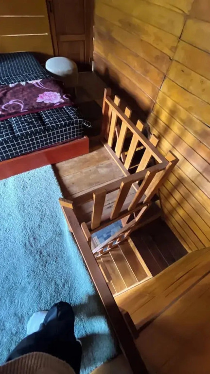 Quen\z Cabin