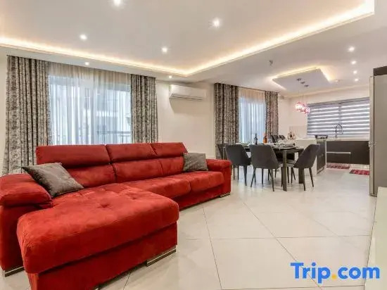 Luxury & Cosy 3 Bedroom Apt in Gzira, Close to Sliema & Stjulians by Walk
