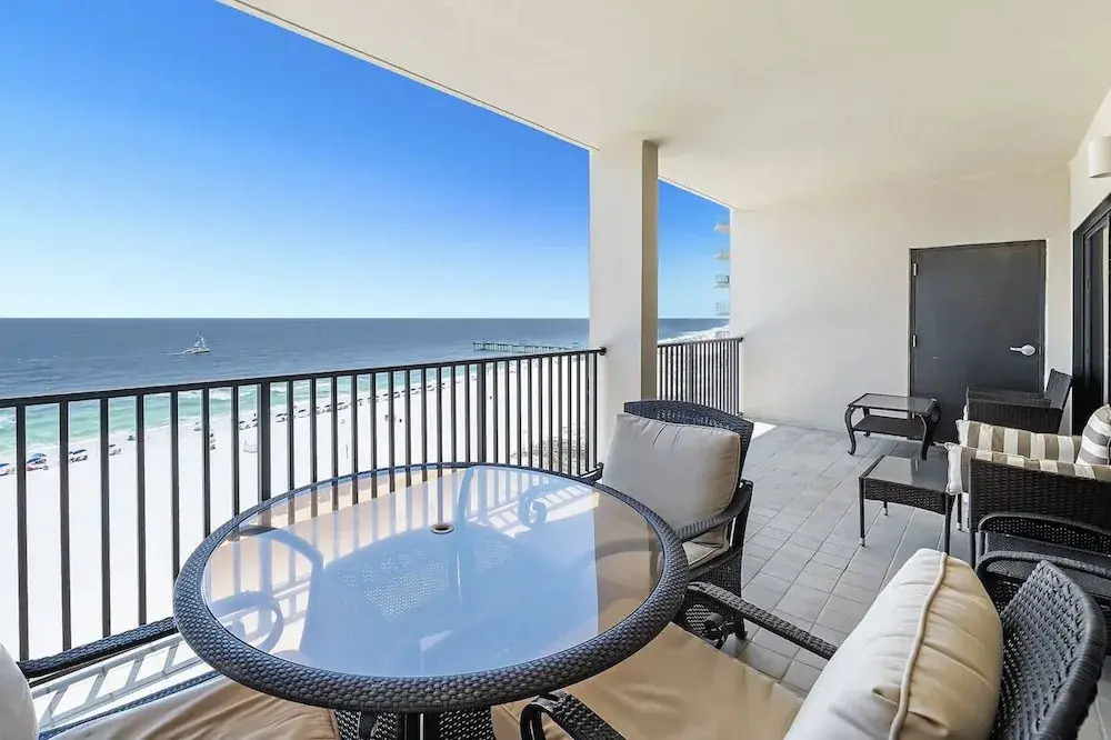 The Palms West 813