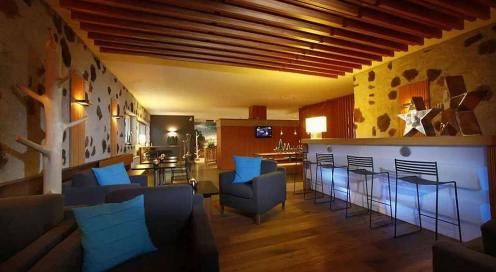 Alpstay - Smart Hotel Saslong