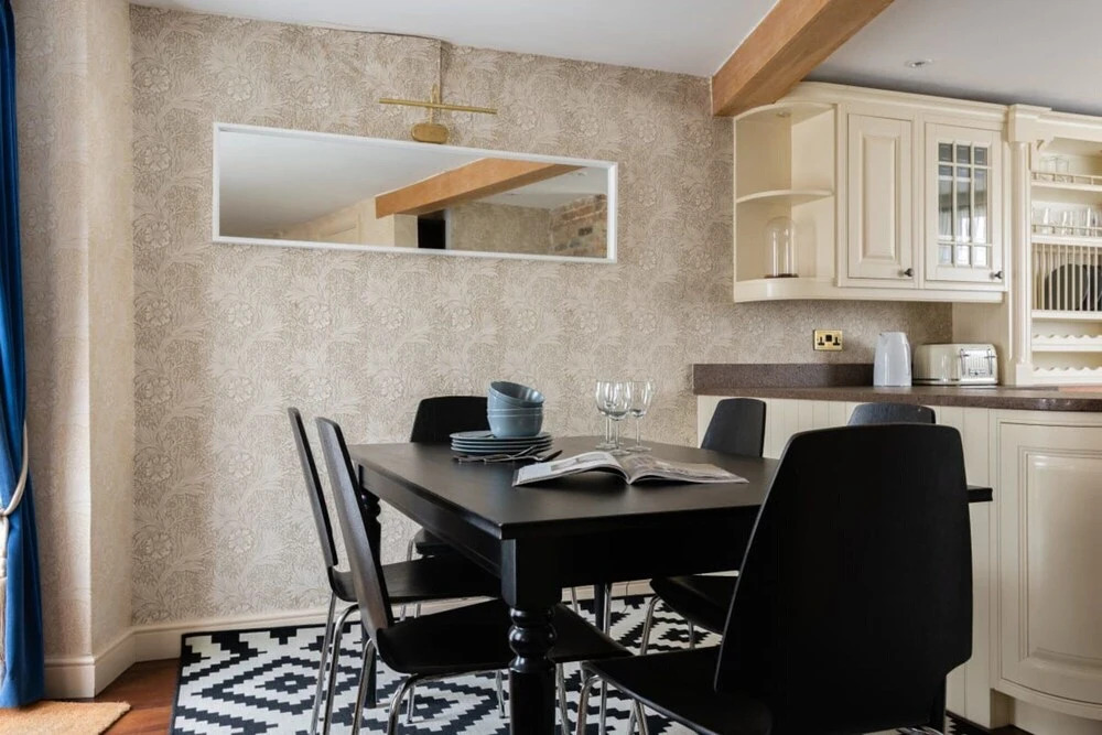 The Georgian Cottage - Enchanting 3BDR Cottage surrounded by History