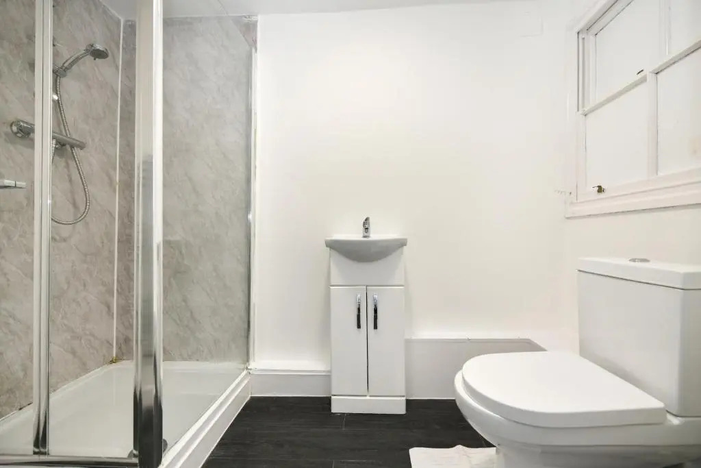 Waylen Street Suites