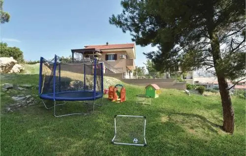 Four Bedroom Holiday Home in Split