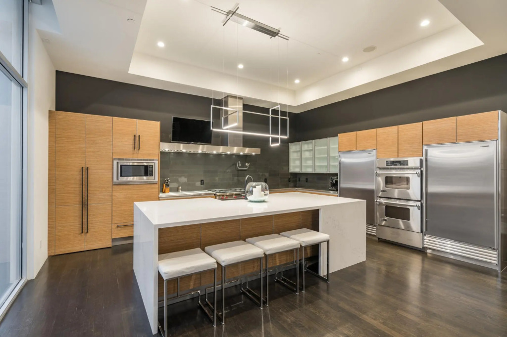Old Town Scottsdale Iconic Modern Mansion