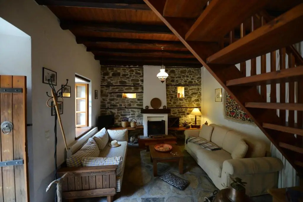 Aronia Stone House