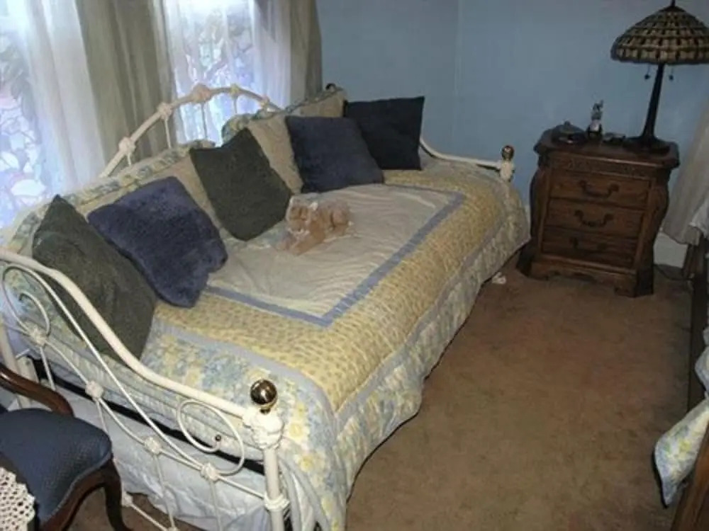 Lennox House Bed & Breakfast