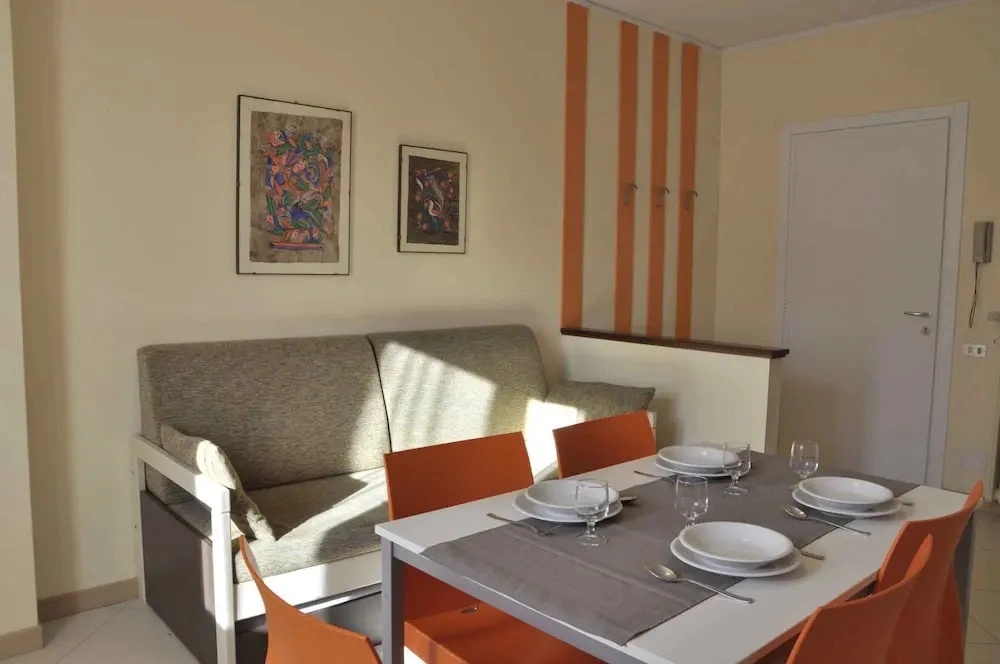Ferienwohnung mit Terrasse und Pool