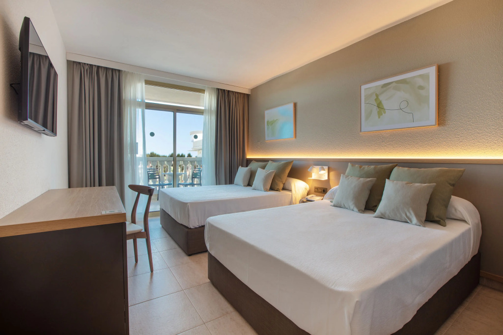 Ponient Dorada Palace by PortAventura World - Available rates with tickets to PortAventura Park & Ferrari Land