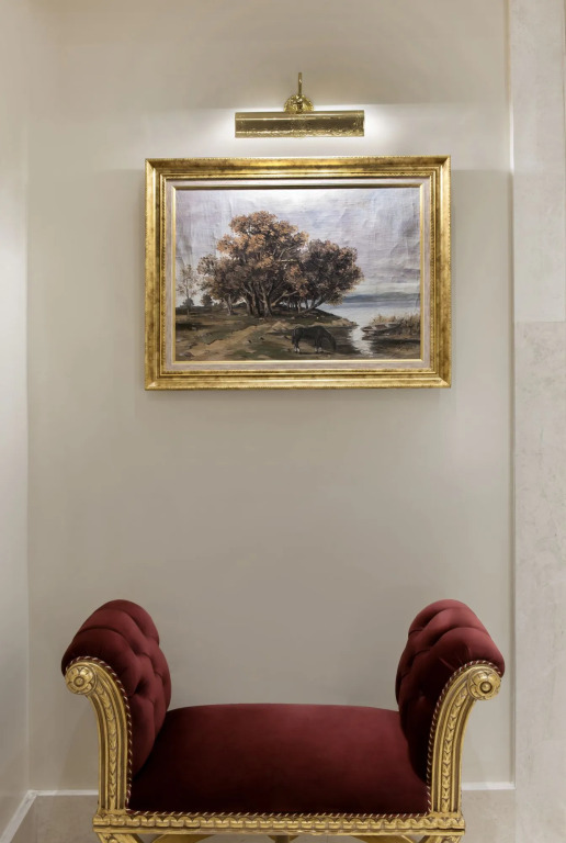 1890 Suites Hotel