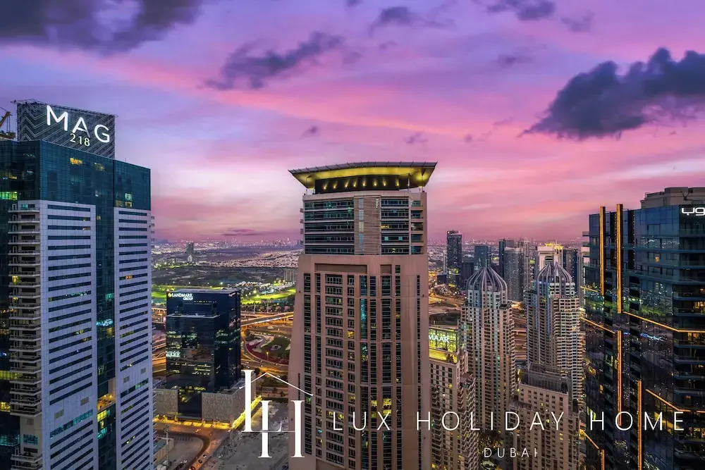 LUX The Dubai Marina View Suite 2