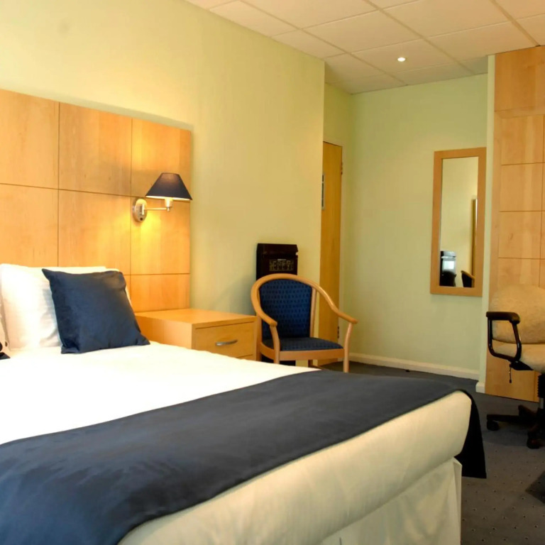 Lysses House Hotel