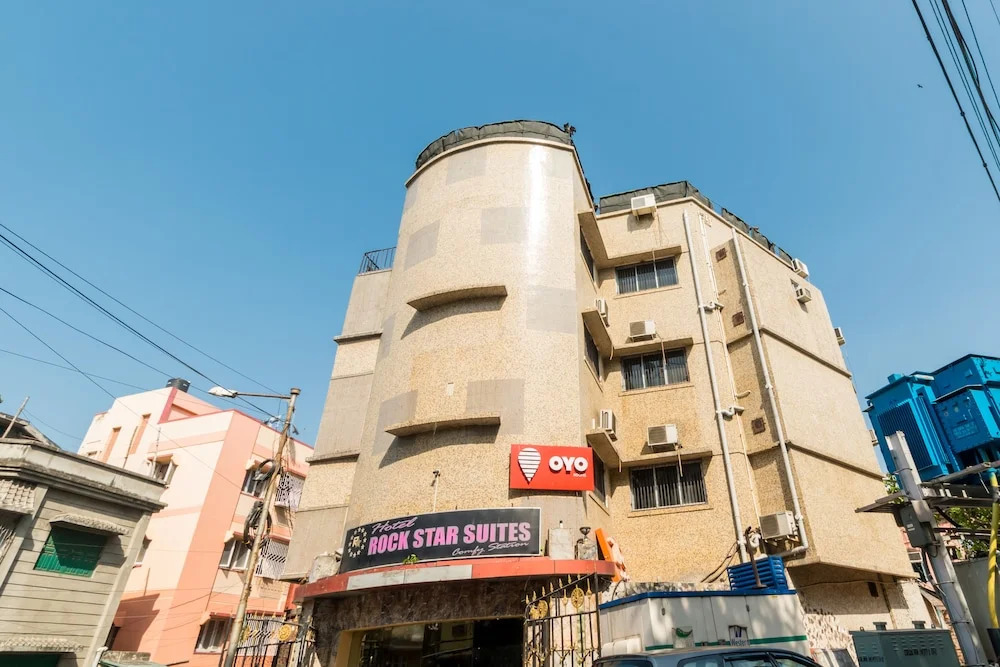 OYO 3276 Hotel Rockstar Suites
