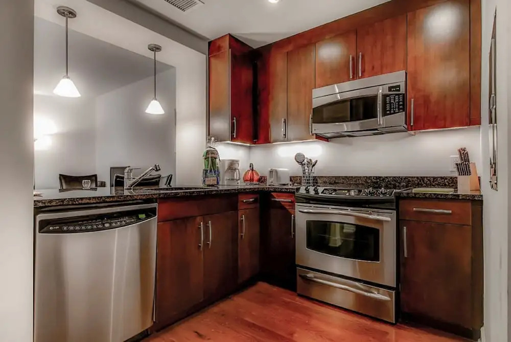 Bluebird Suites at Mt. Vernon Triangle