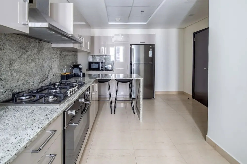 Chic 3BR With Study in The Heart of Downtown Dubai!