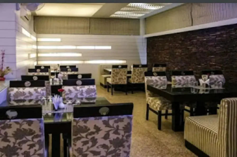 Hotel O Grand Decor