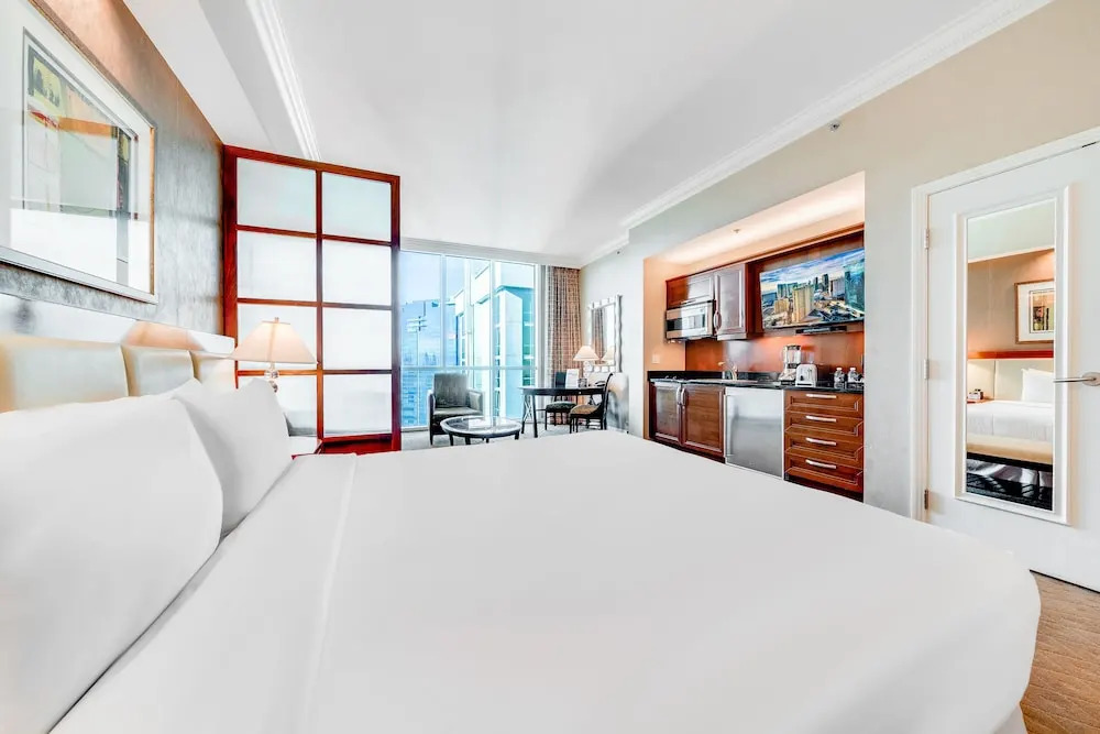 Jet Luxury Elite at The Signature