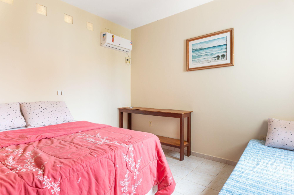 Casa Com 4qts Pet Friendly Piscina Cond Sh011