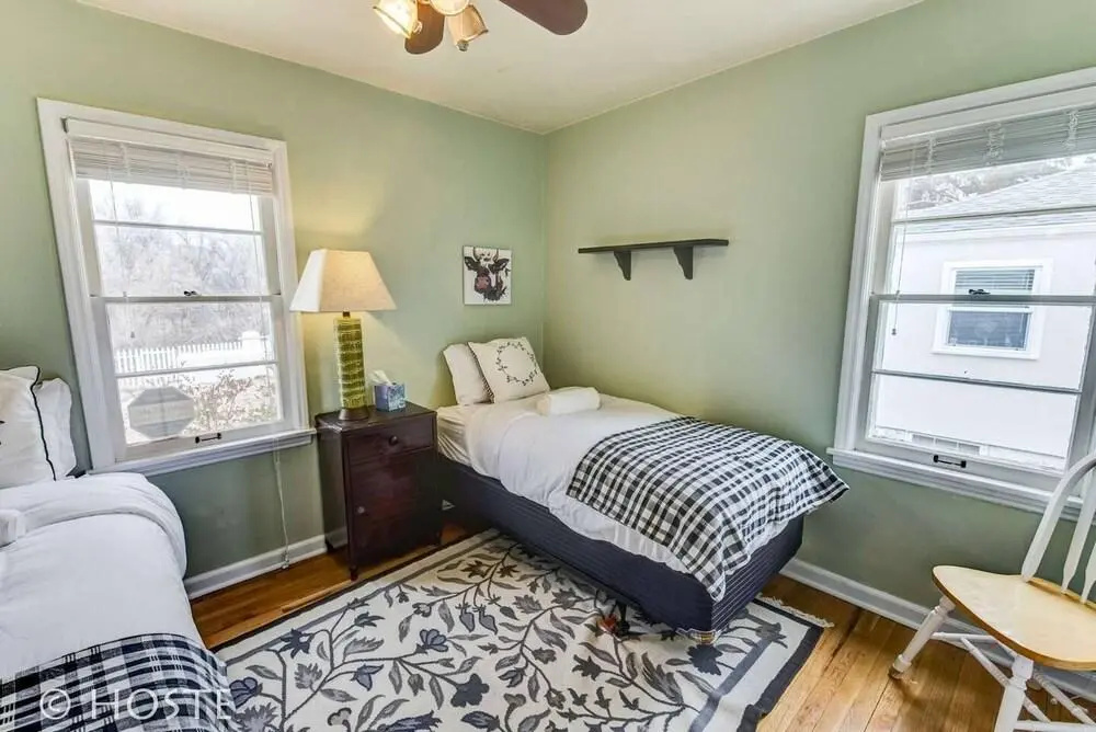 2brclassic Downtown Housebright & Charming